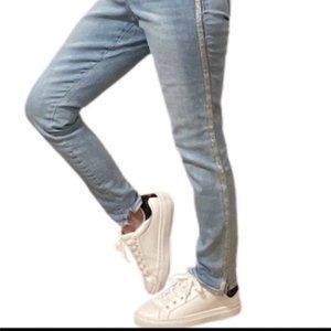 White Bulky 1.5” Platform Sneakers, Surprise Ribbon Detail on Heel, Size 7